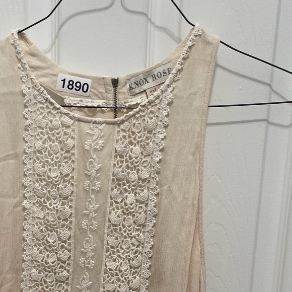 Knox Rose Cream Lace Detail Top - Picture 10 of 12